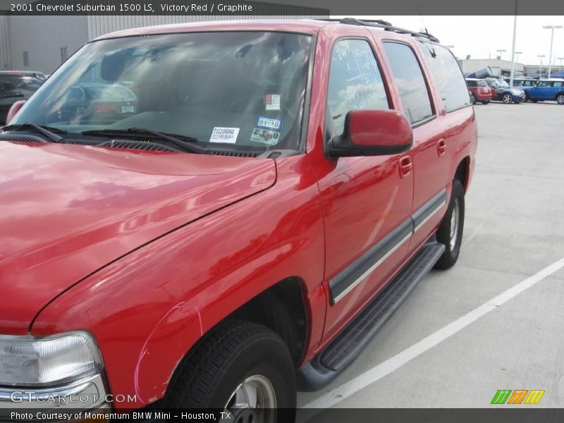 Victory Red / Graphite 2001 Chevrolet Suburban 1500 LS