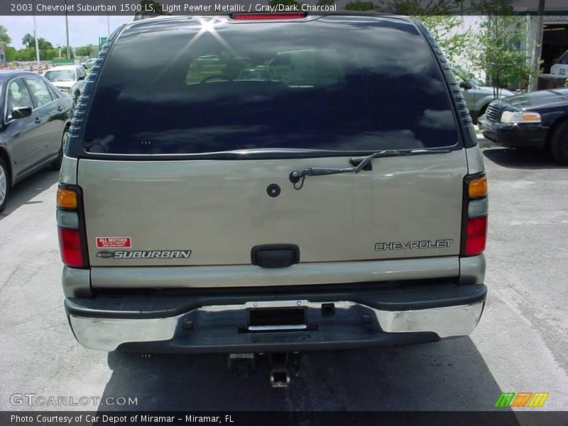Light Pewter Metallic / Gray/Dark Charcoal 2003 Chevrolet Suburban 1500 LS