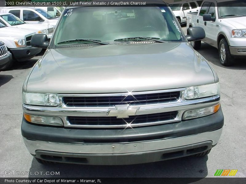 Light Pewter Metallic / Gray/Dark Charcoal 2003 Chevrolet Suburban 1500 LS