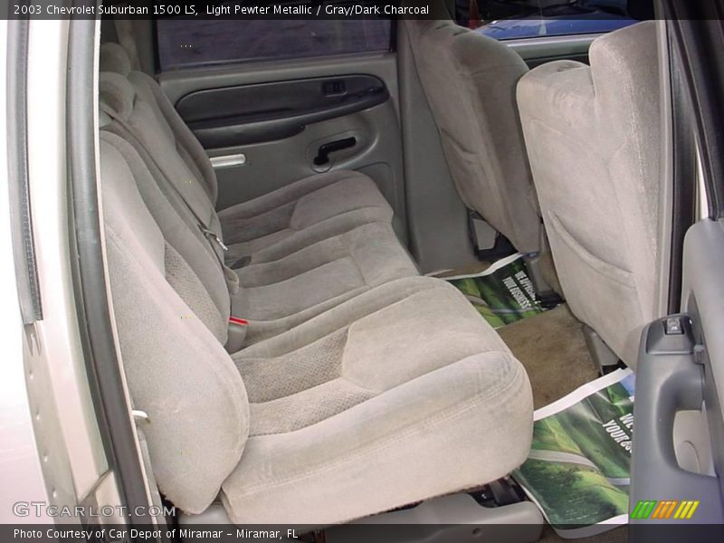 Light Pewter Metallic / Gray/Dark Charcoal 2003 Chevrolet Suburban 1500 LS