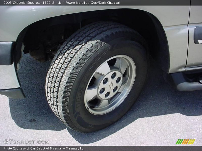 Light Pewter Metallic / Gray/Dark Charcoal 2003 Chevrolet Suburban 1500 LS