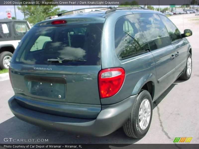 Magnesium Green Pearl / Dark Khaki/Light Graystone 2006 Dodge Caravan SE