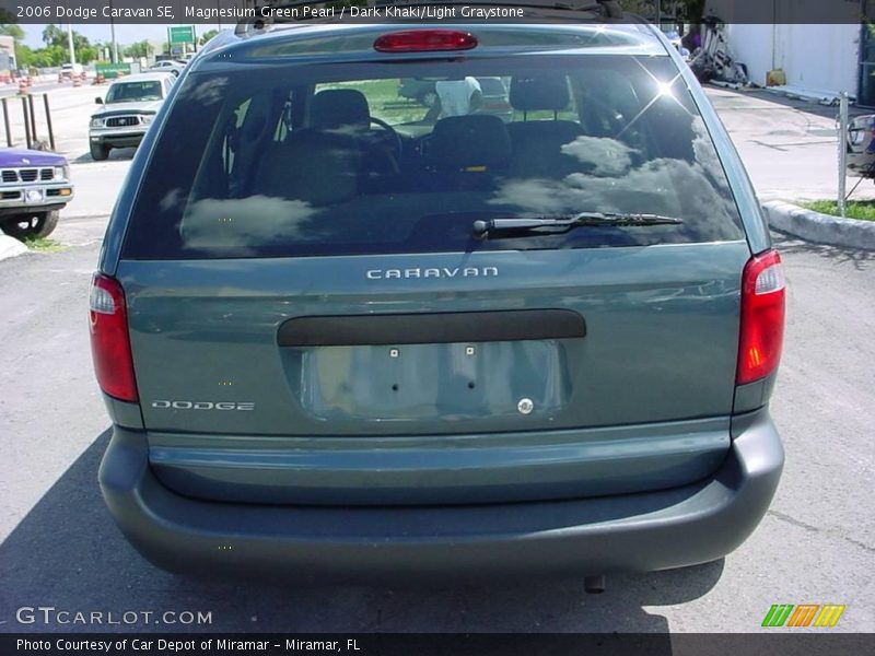 Magnesium Green Pearl / Dark Khaki/Light Graystone 2006 Dodge Caravan SE