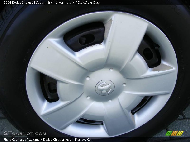 Bright Silver Metallic / Dark Slate Gray 2004 Dodge Stratus SE Sedan