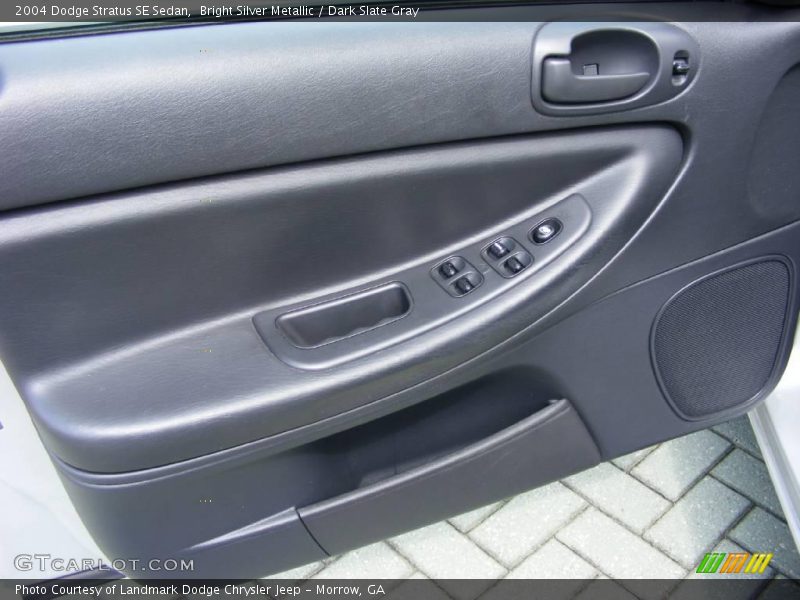 Bright Silver Metallic / Dark Slate Gray 2004 Dodge Stratus SE Sedan