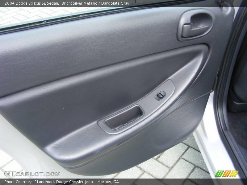 Bright Silver Metallic / Dark Slate Gray 2004 Dodge Stratus SE Sedan