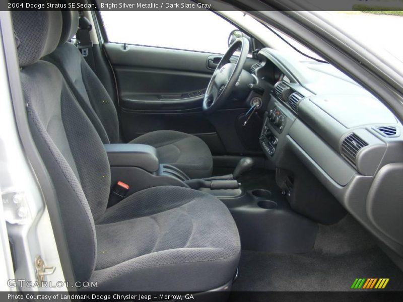 Bright Silver Metallic / Dark Slate Gray 2004 Dodge Stratus SE Sedan