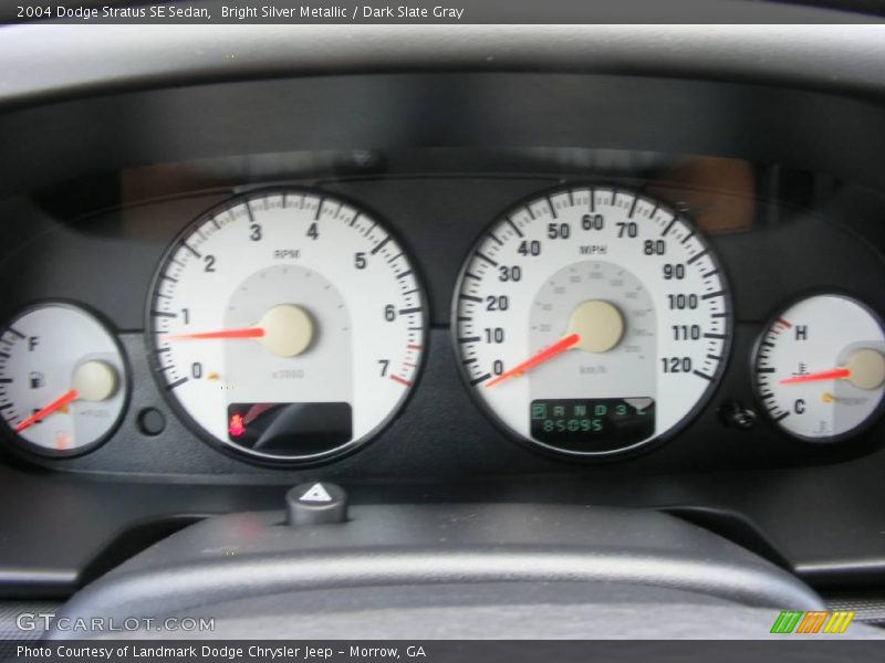 Bright Silver Metallic / Dark Slate Gray 2004 Dodge Stratus SE Sedan