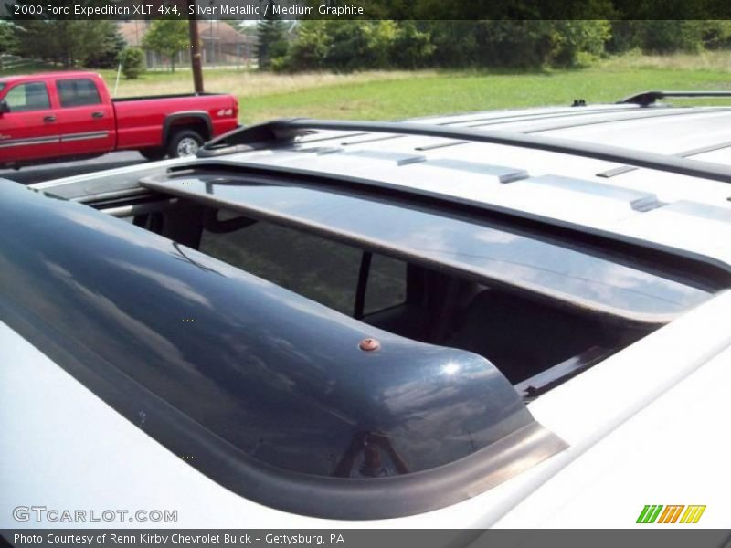 Silver Metallic / Medium Graphite 2000 Ford Expedition XLT 4x4
