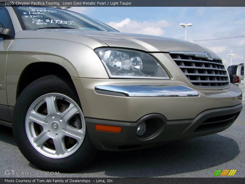 Linen Gold Metallic Pearl / Light Taupe 2005 Chrysler Pacifica Touring