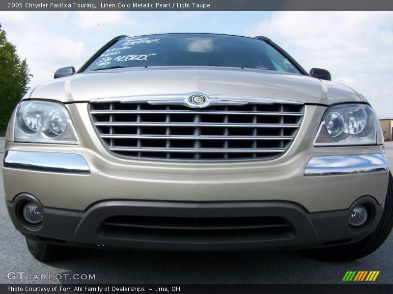 Linen Gold Metallic Pearl / Light Taupe 2005 Chrysler Pacifica Touring