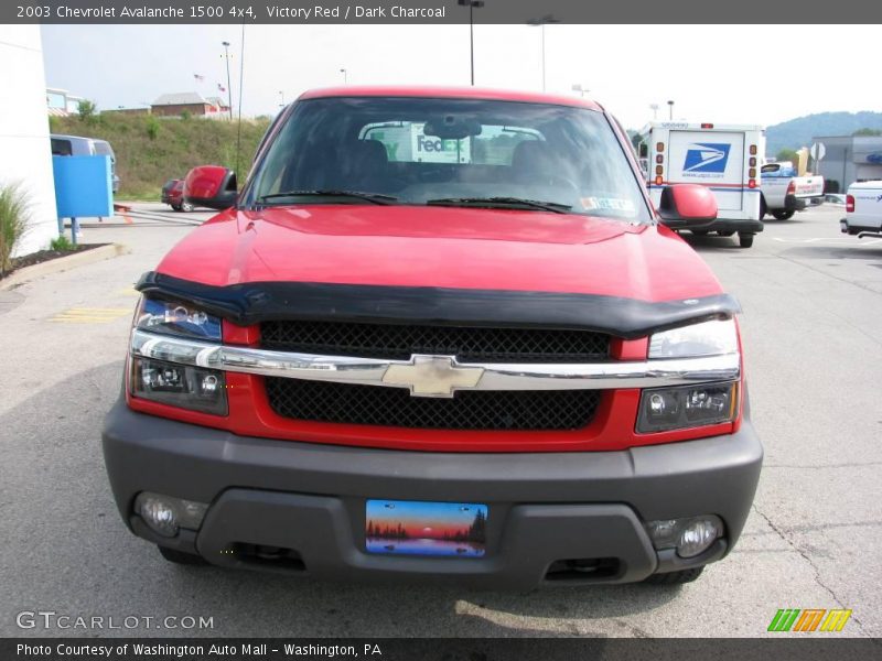 Victory Red / Dark Charcoal 2003 Chevrolet Avalanche 1500 4x4