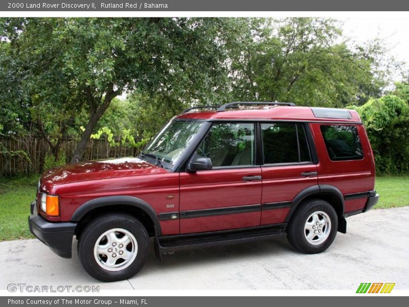 Rutland Red / Bahama 2000 Land Rover Discovery II