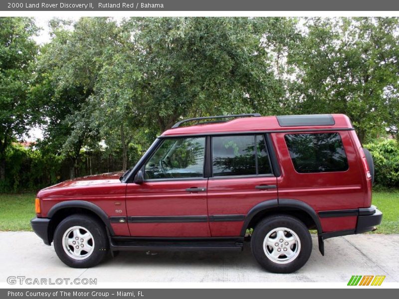 Rutland Red / Bahama 2000 Land Rover Discovery II