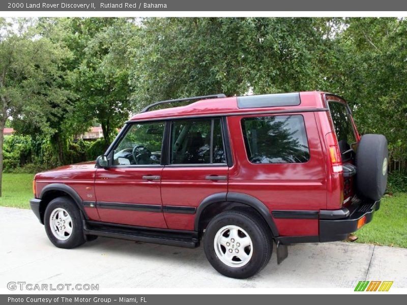 Rutland Red / Bahama 2000 Land Rover Discovery II