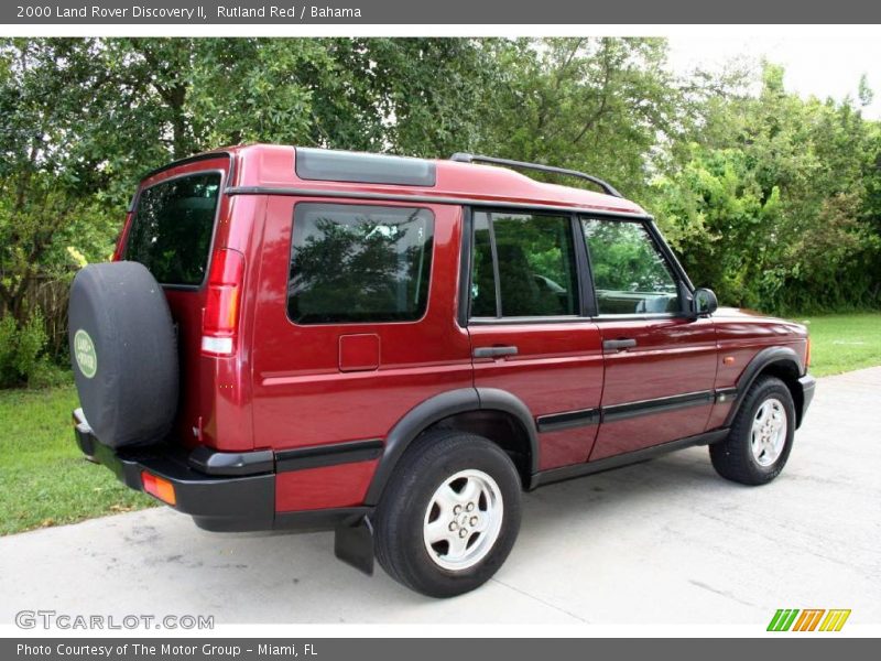 Rutland Red / Bahama 2000 Land Rover Discovery II