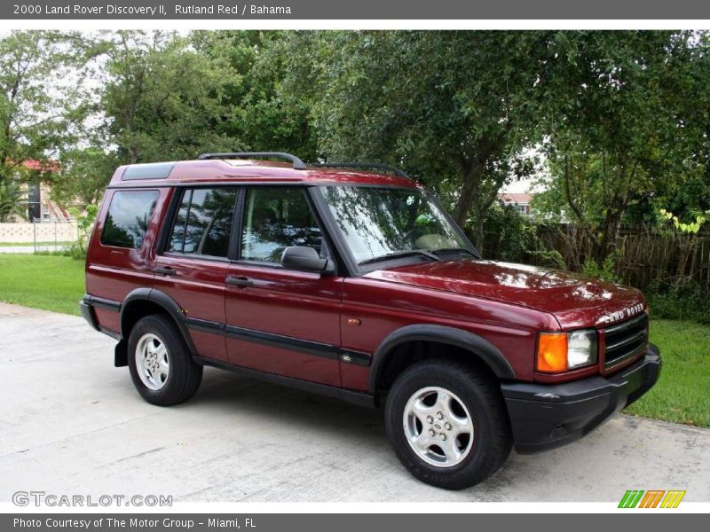 Rutland Red / Bahama 2000 Land Rover Discovery II