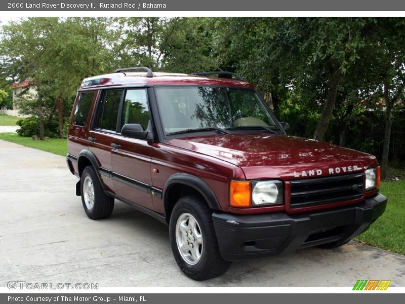 Rutland Red / Bahama 2000 Land Rover Discovery II