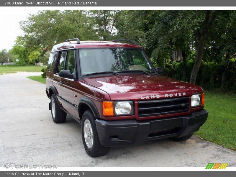 Rutland Red / Bahama 2000 Land Rover Discovery II
