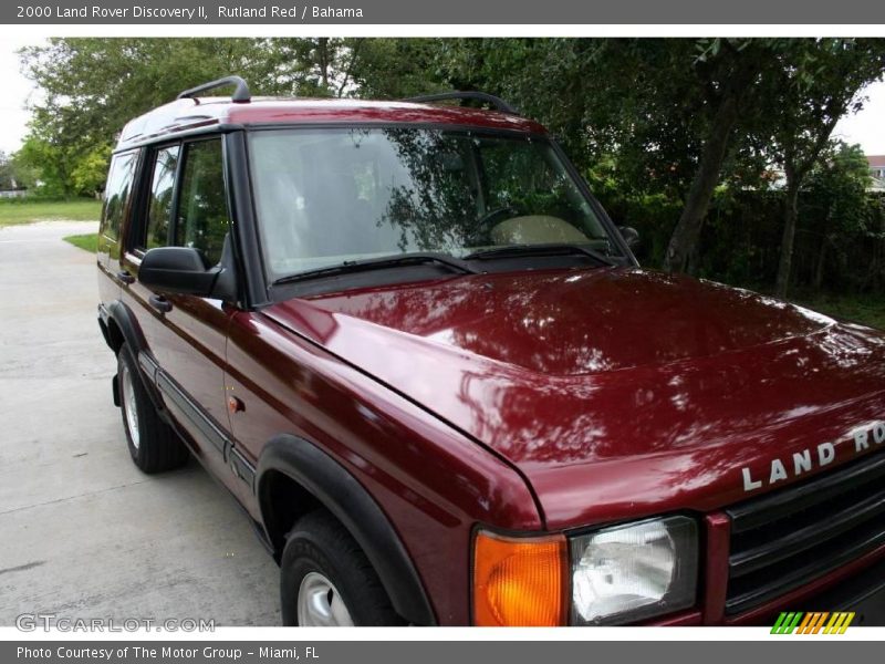 Rutland Red / Bahama 2000 Land Rover Discovery II