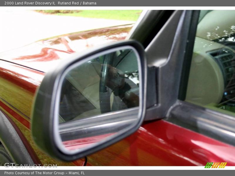 Rutland Red / Bahama 2000 Land Rover Discovery II