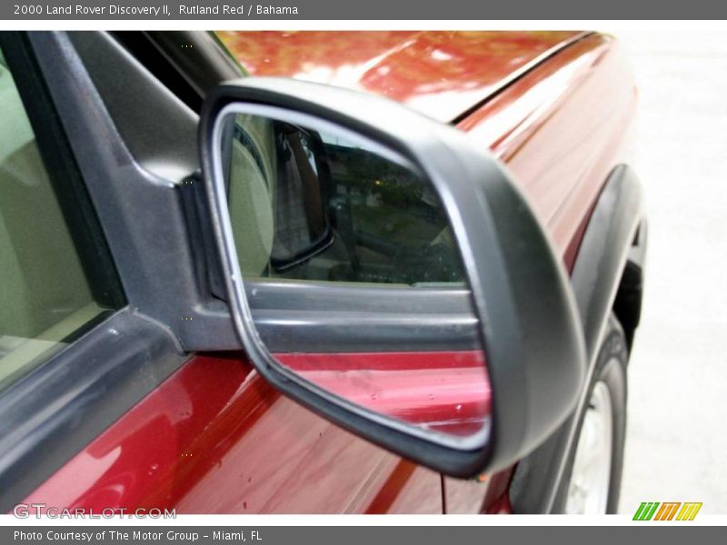 Rutland Red / Bahama 2000 Land Rover Discovery II
