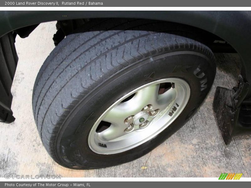 Rutland Red / Bahama 2000 Land Rover Discovery II