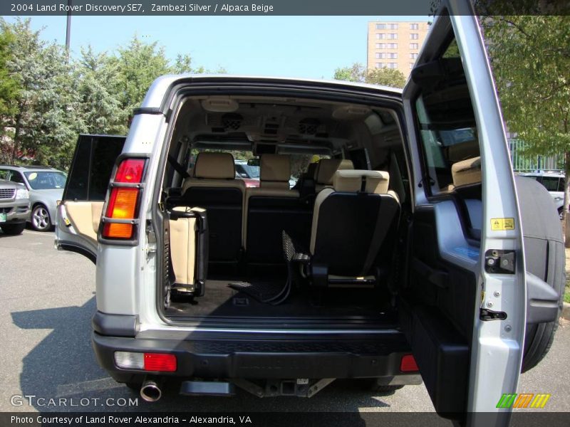 Zambezi Silver / Alpaca Beige 2004 Land Rover Discovery SE7