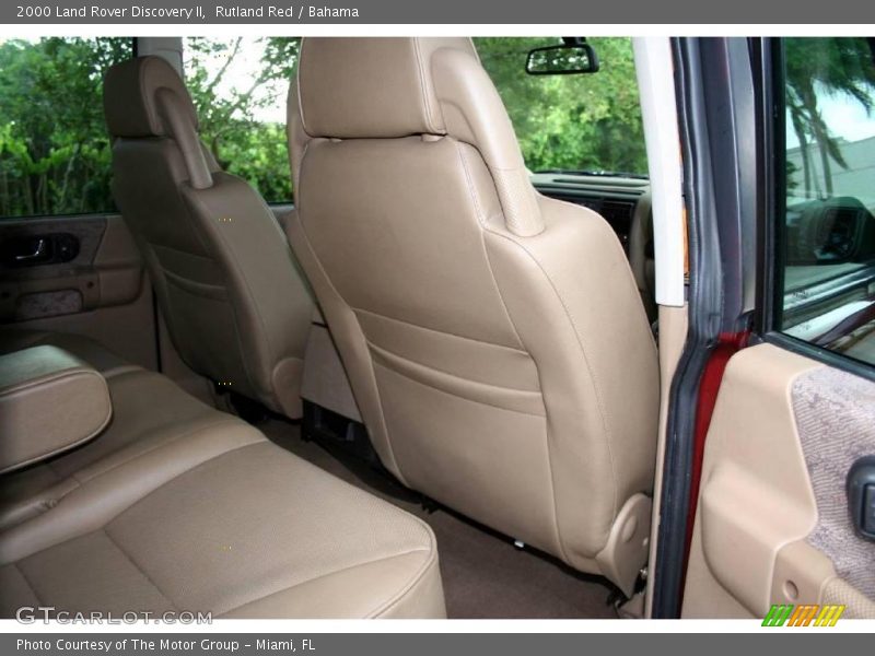Rutland Red / Bahama 2000 Land Rover Discovery II