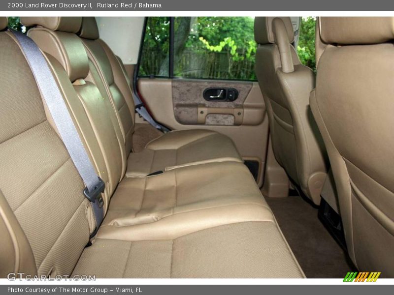 Rutland Red / Bahama 2000 Land Rover Discovery II