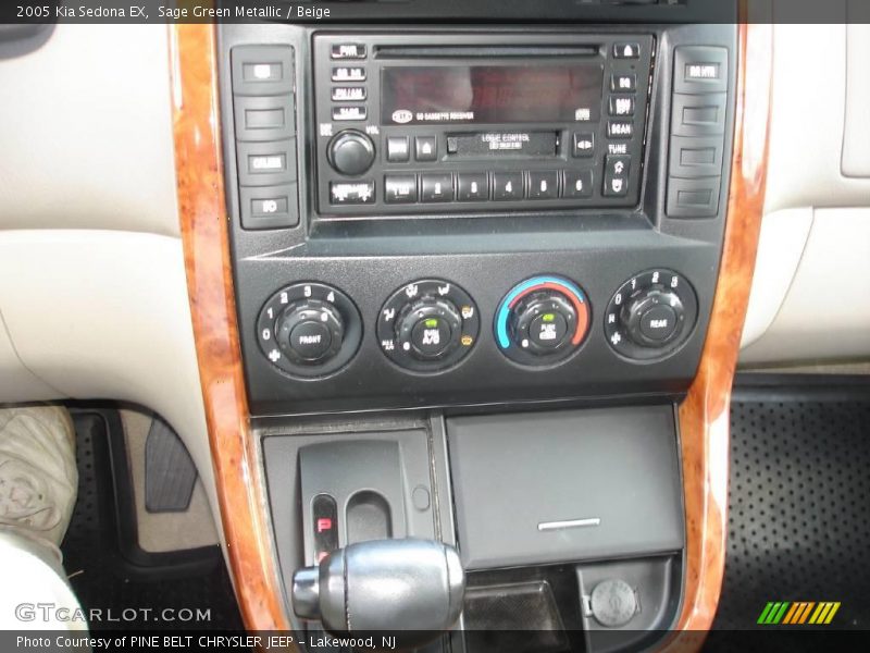 Sage Green Metallic / Beige 2005 Kia Sedona EX