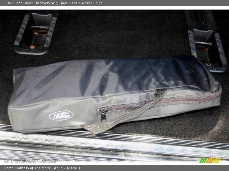 Java Black / Alpaca Beige 2003 Land Rover Discovery SE7