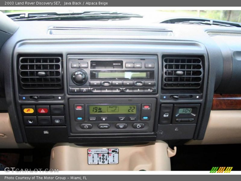 Java Black / Alpaca Beige 2003 Land Rover Discovery SE7