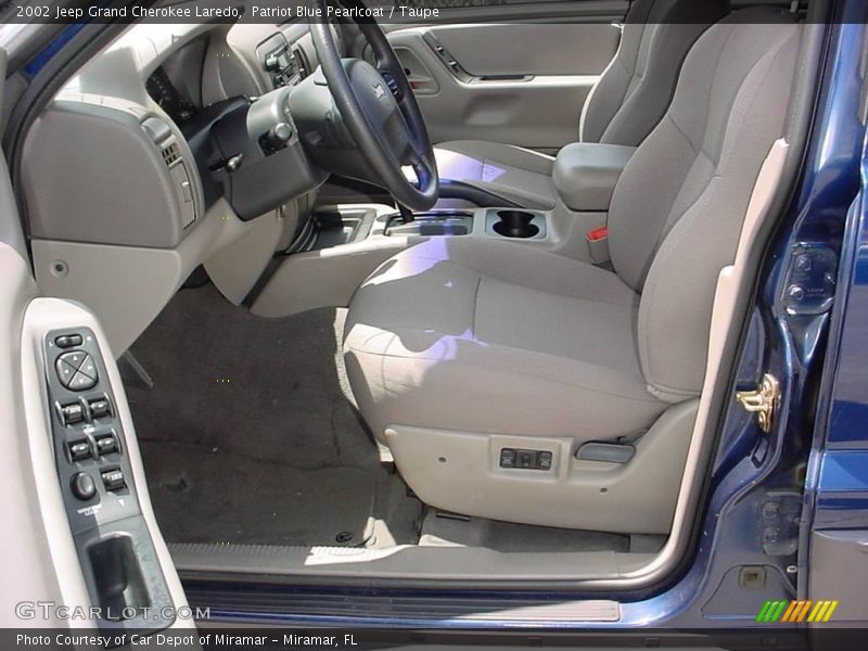 Patriot Blue Pearlcoat / Taupe 2002 Jeep Grand Cherokee Laredo