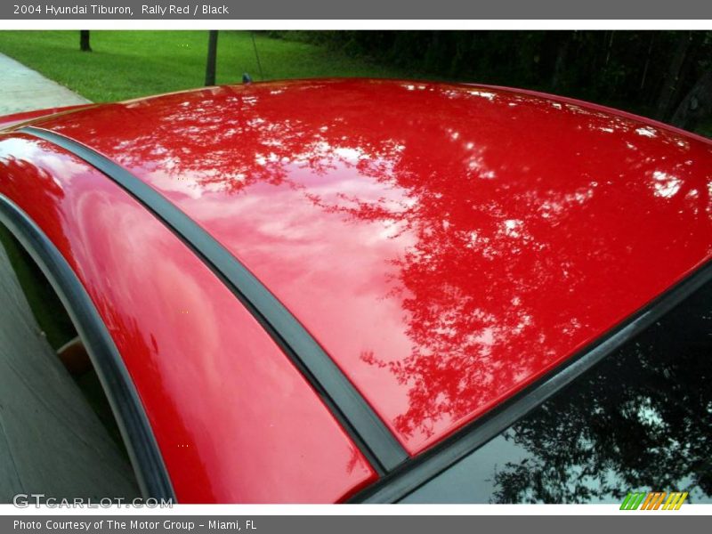 Rally Red / Black 2004 Hyundai Tiburon