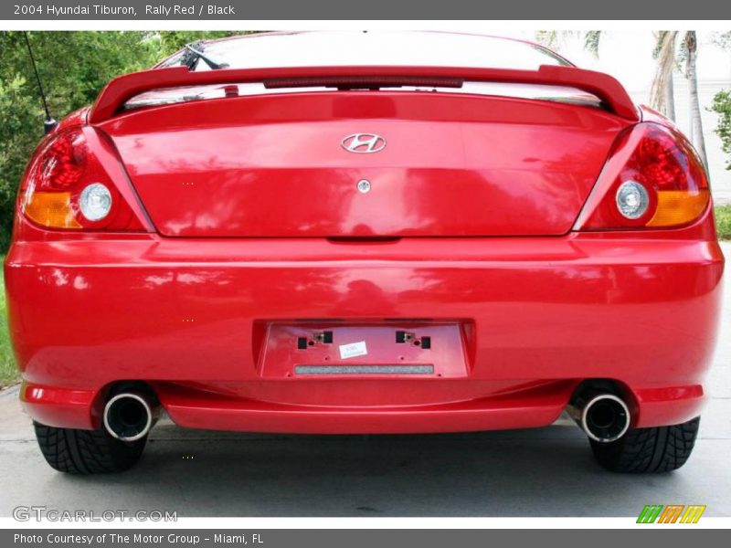 Rally Red / Black 2004 Hyundai Tiburon