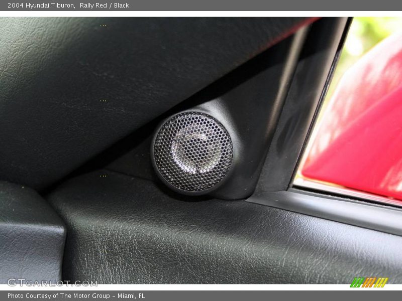 Rally Red / Black 2004 Hyundai Tiburon