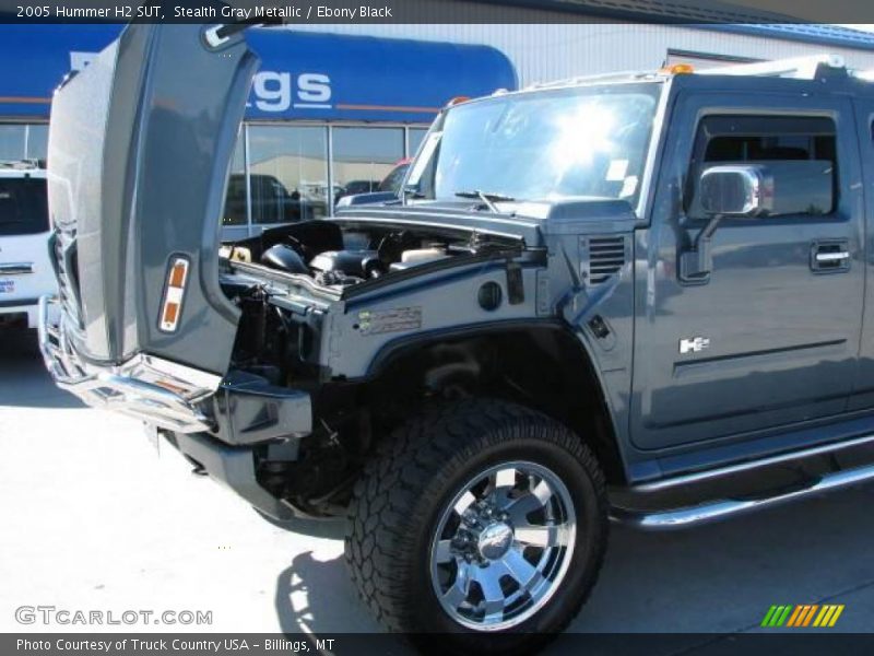 Stealth Gray Metallic / Ebony Black 2005 Hummer H2 SUT