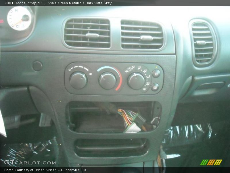 Shale Green Metallic / Dark Slate Gray 2001 Dodge Intrepid SE