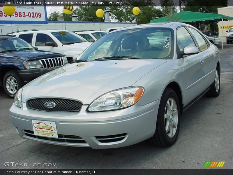 Silver Frost Metallic / Medium/Dark Flint Grey 2006 Ford Taurus SEL