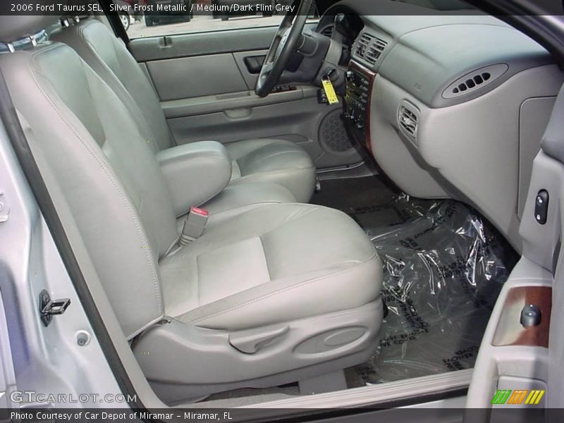 Silver Frost Metallic / Medium/Dark Flint Grey 2006 Ford Taurus SEL
