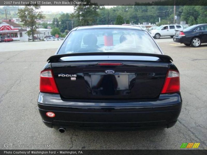Pitch Black / Charcoal 2007 Ford Focus ZX4 ST Sedan