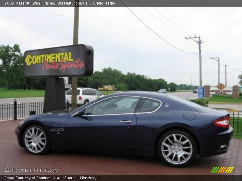 Blu Nettuno (Blue) / Grigio Medio 2009 Maserati GranTurismo