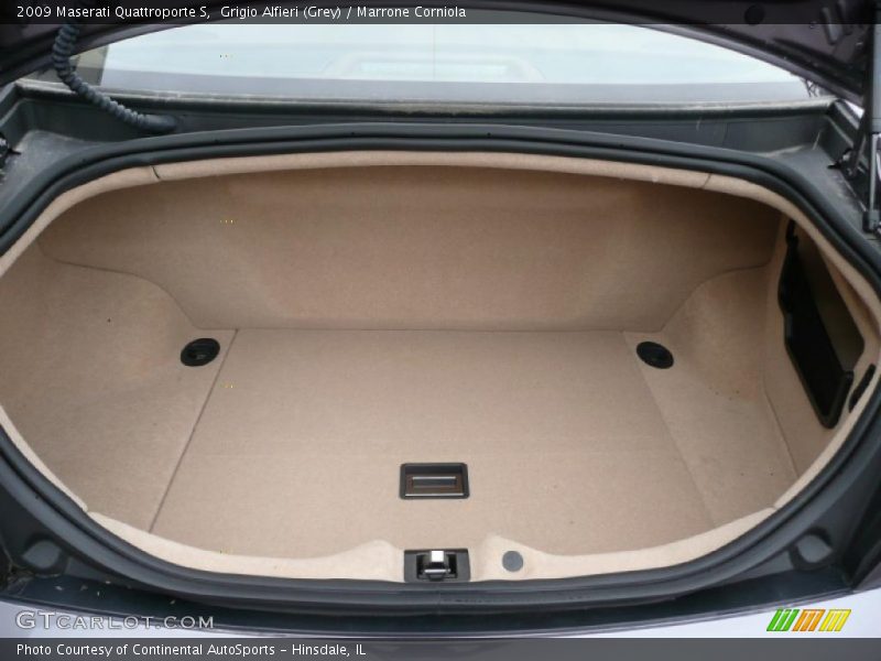 Grigio Alfieri (Grey) / Marrone Corniola 2009 Maserati Quattroporte S