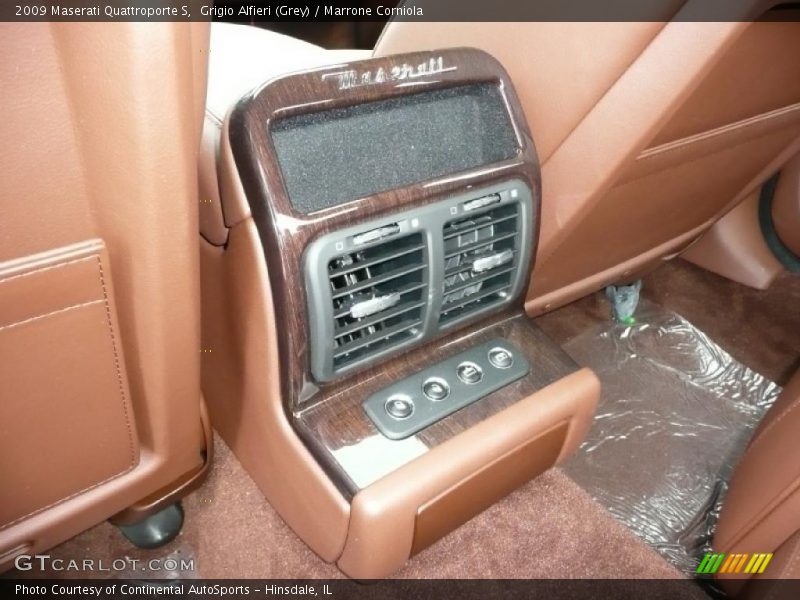 Grigio Alfieri (Grey) / Marrone Corniola 2009 Maserati Quattroporte S