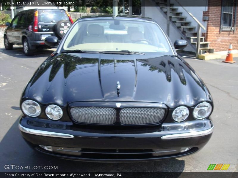 Ebony Black / Sand 2004 Jaguar XJ XJR