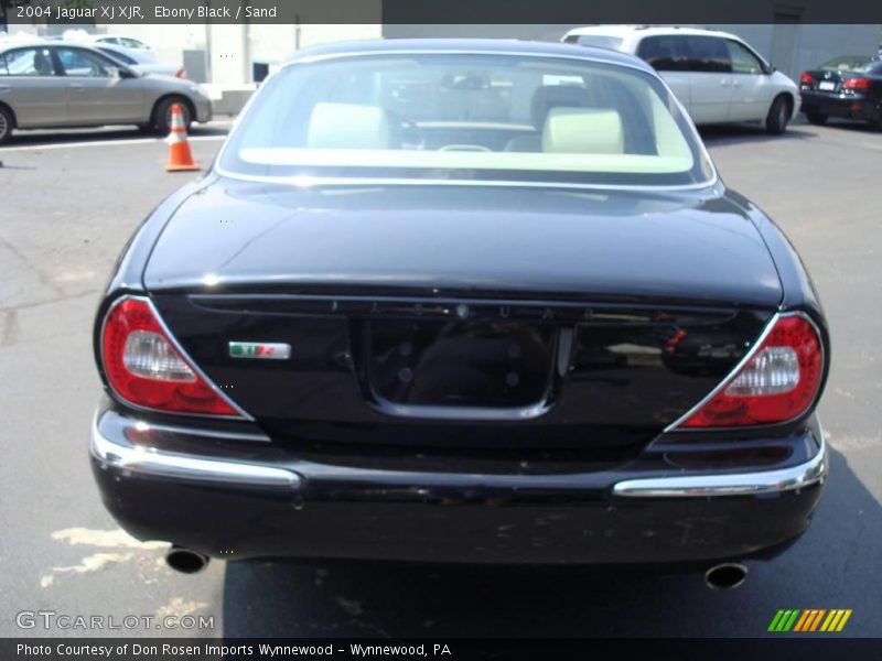 Ebony Black / Sand 2004 Jaguar XJ XJR