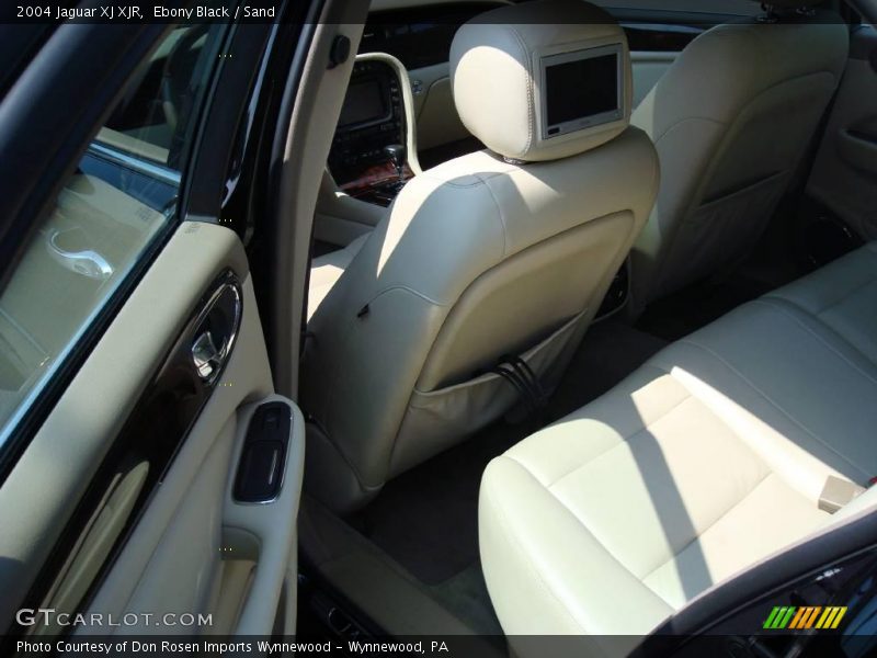 Ebony Black / Sand 2004 Jaguar XJ XJR