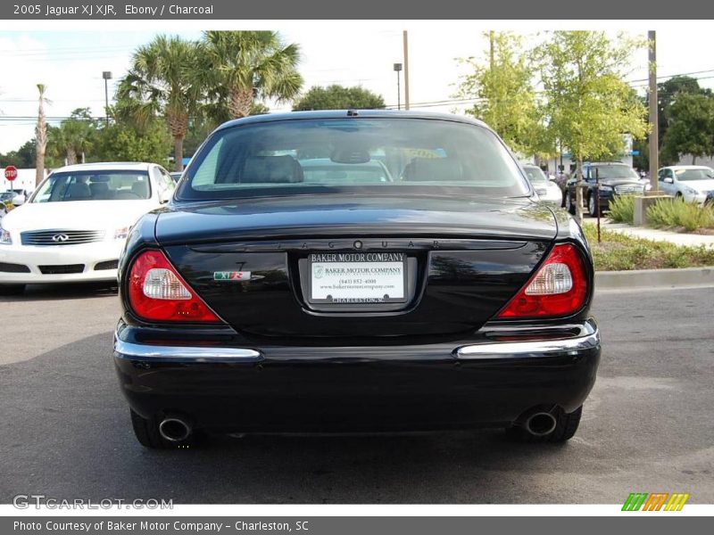 Ebony / Charcoal 2005 Jaguar XJ XJR