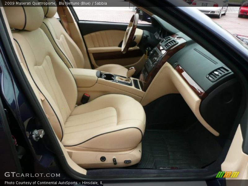 Blu Nettuno (Blue) / Sabbia 2009 Maserati Quattroporte